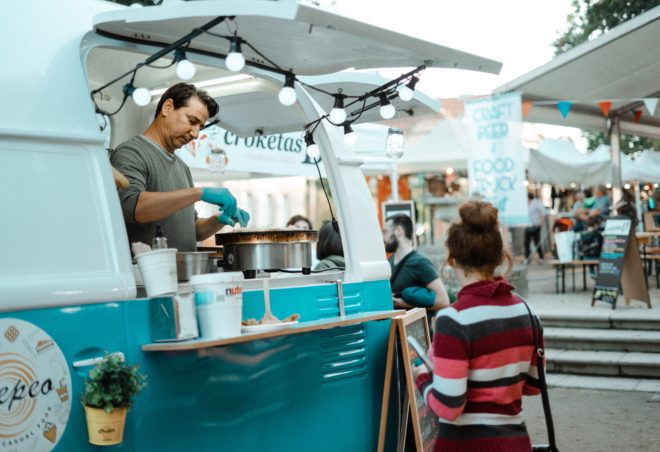 10 Benefits of Having a Great Food Truck Website