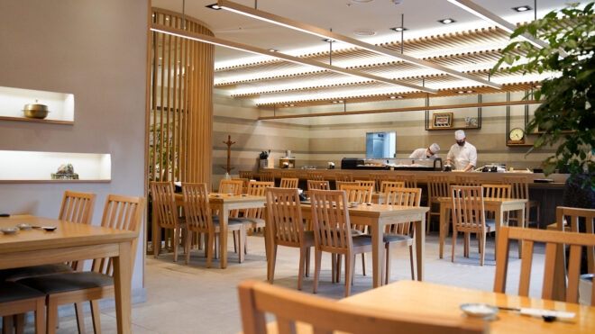 4 Tips for Cutting Restaurant Costs While Boosting Efficiency