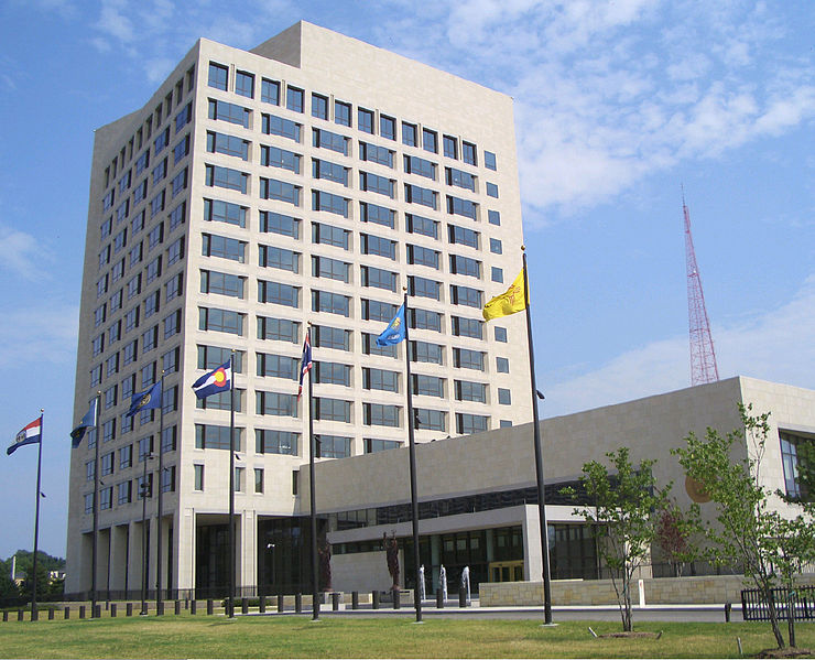 File:New Federal Reserve Bank Kansas City MO.jpg