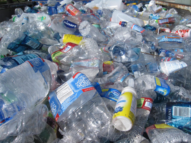 Restaurant Waste - How to Cut Down on Plastics